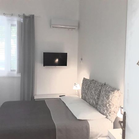 Franco-Home Palermo Bagian luar foto