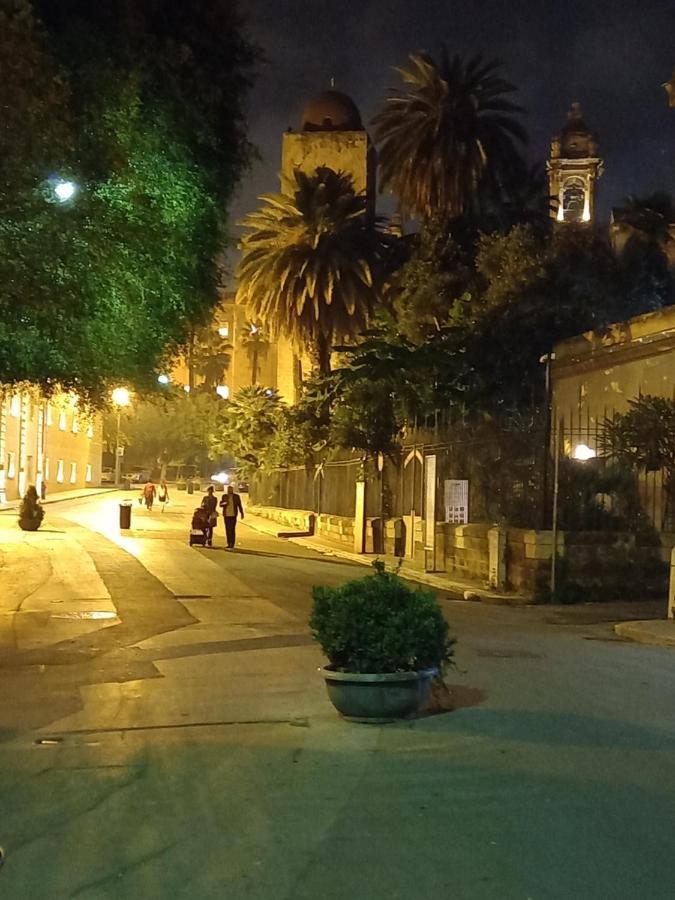 Franco-Home Palermo Bagian luar foto