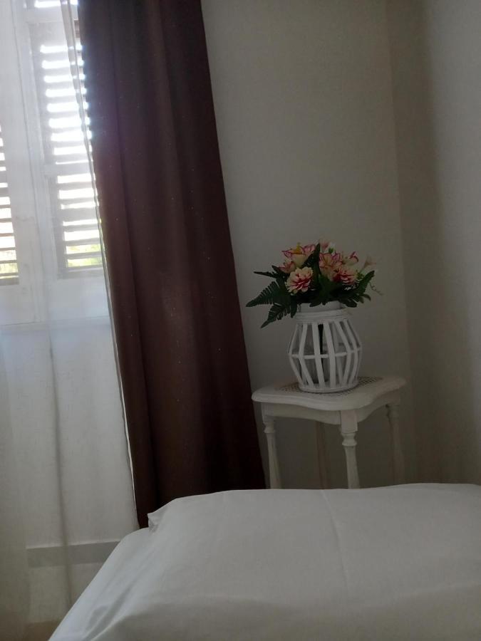 Franco-Home Palermo Bagian luar foto